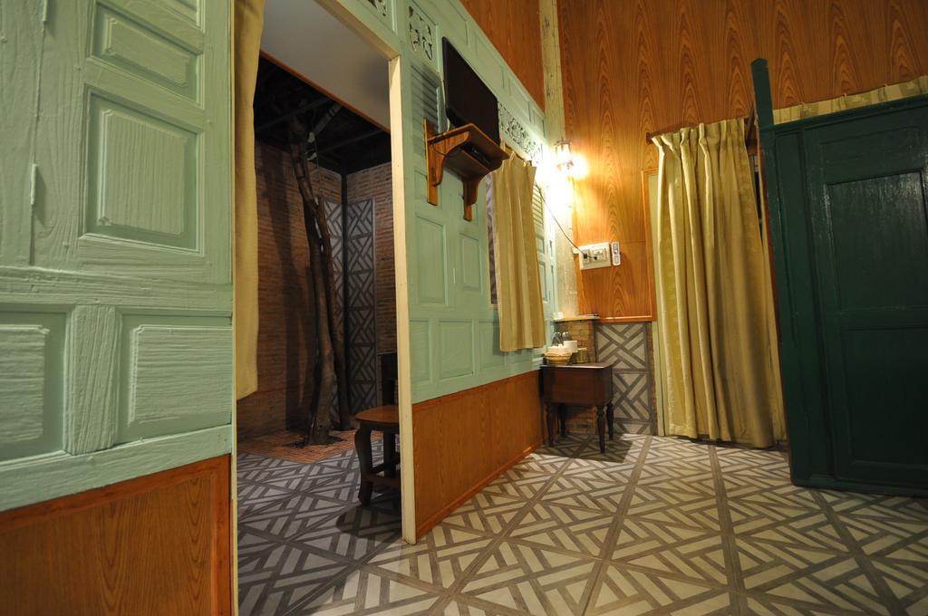 Ayutthaya Bouchic Hostel Eksteriør billede