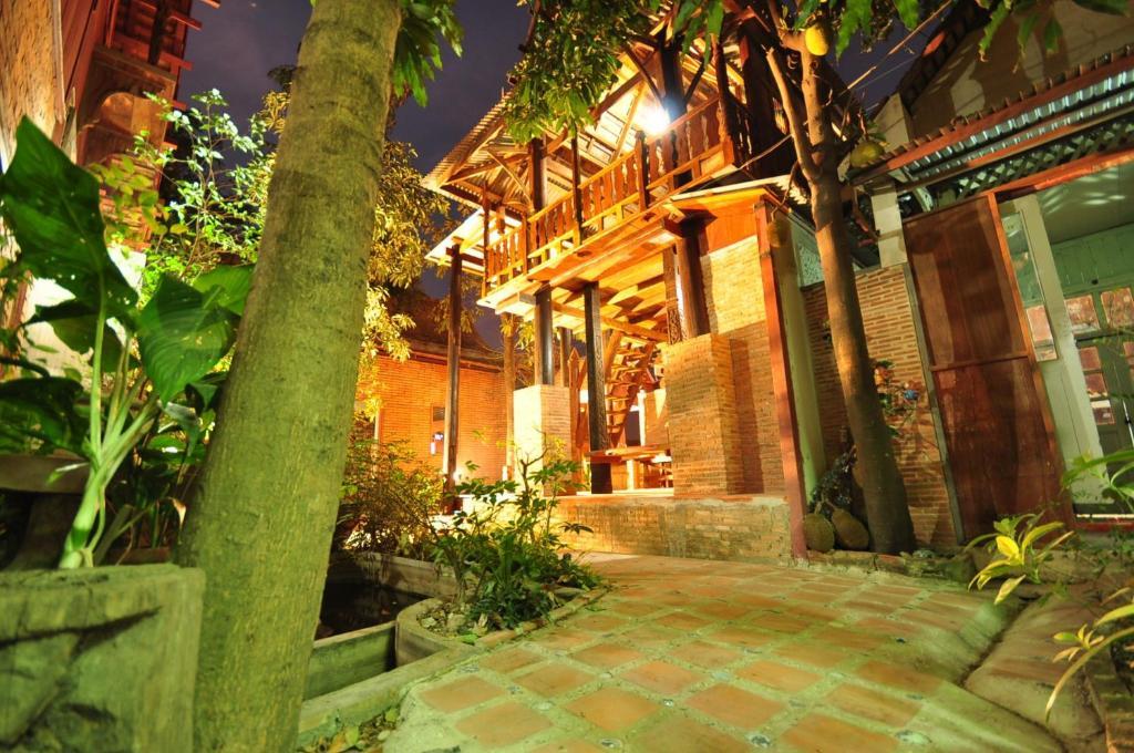 Ayutthaya Bouchic Hostel Eksteriør billede